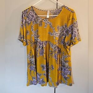 Floral Short Sleeve Top in Mustard and Lavender